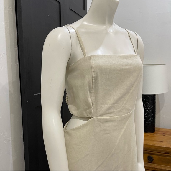 Chic Cream Midi Dress for Women - Picture 4 of 8